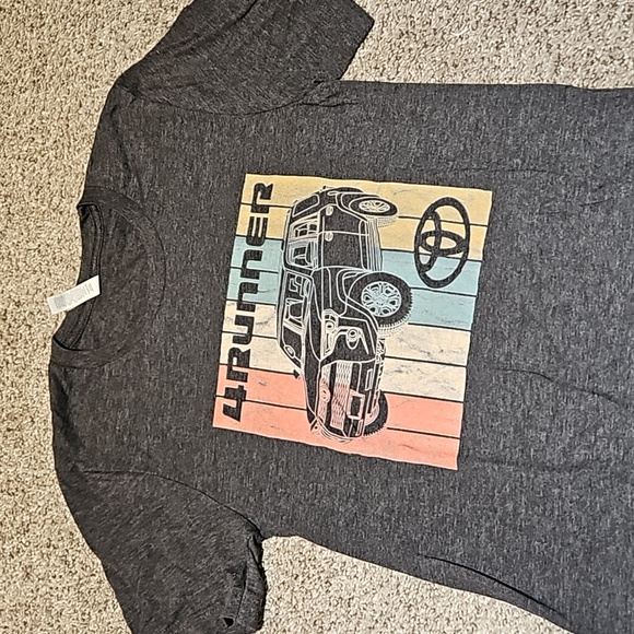 4Runner T-shirt - Picture 2 of 6